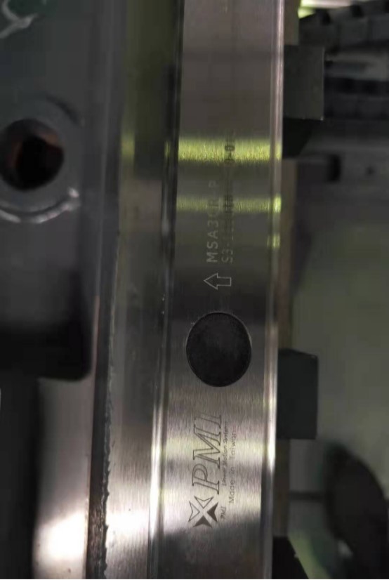 Centro de mecanización vertical del CNC de HDME85 vmc850   4 eje de la fresadora 5 del CNC del eje   el proveedor al por mayor de la maquinaria del CNC fabrica