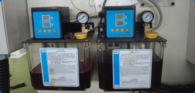 Máquina de rectificación vertical automática HDM4100 Máquina de rectificación vertical de precisión para la superficie de los husillos verticales 8