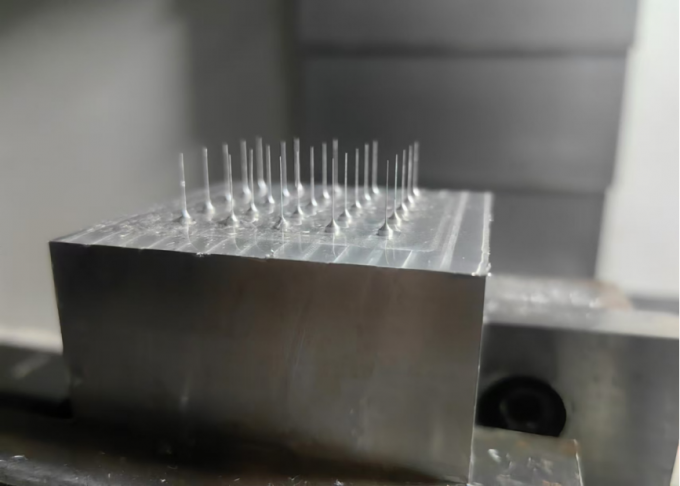 4 Ejes 3 Ejes Centro de mecanizado vertical SV960L Tamaño de la mesa 1100 * 550mm Centro de fresado vertical 14