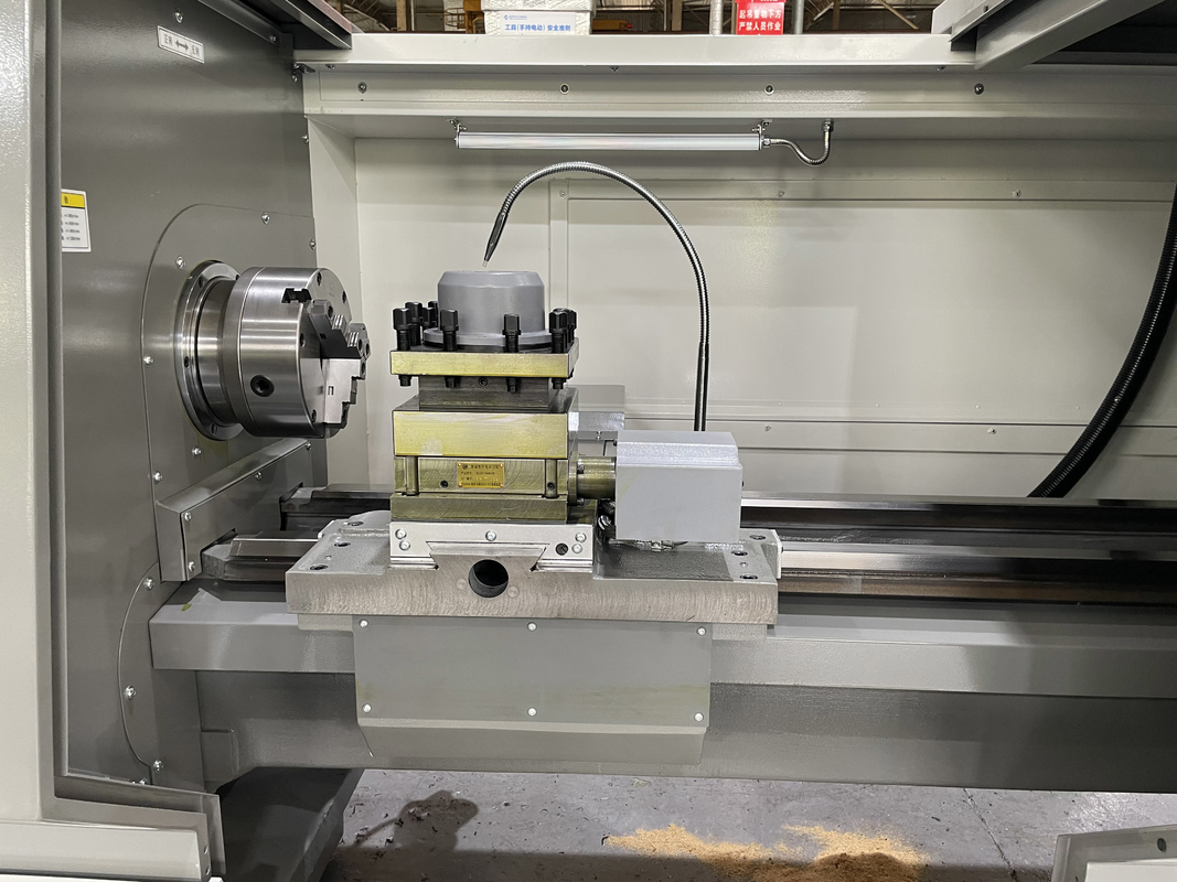 SMTCL Dormitorio plano CNC Torno CAK50135 Máquina de torno CNC de trabajo pesado Dormitorio plano CNC Torno para metal