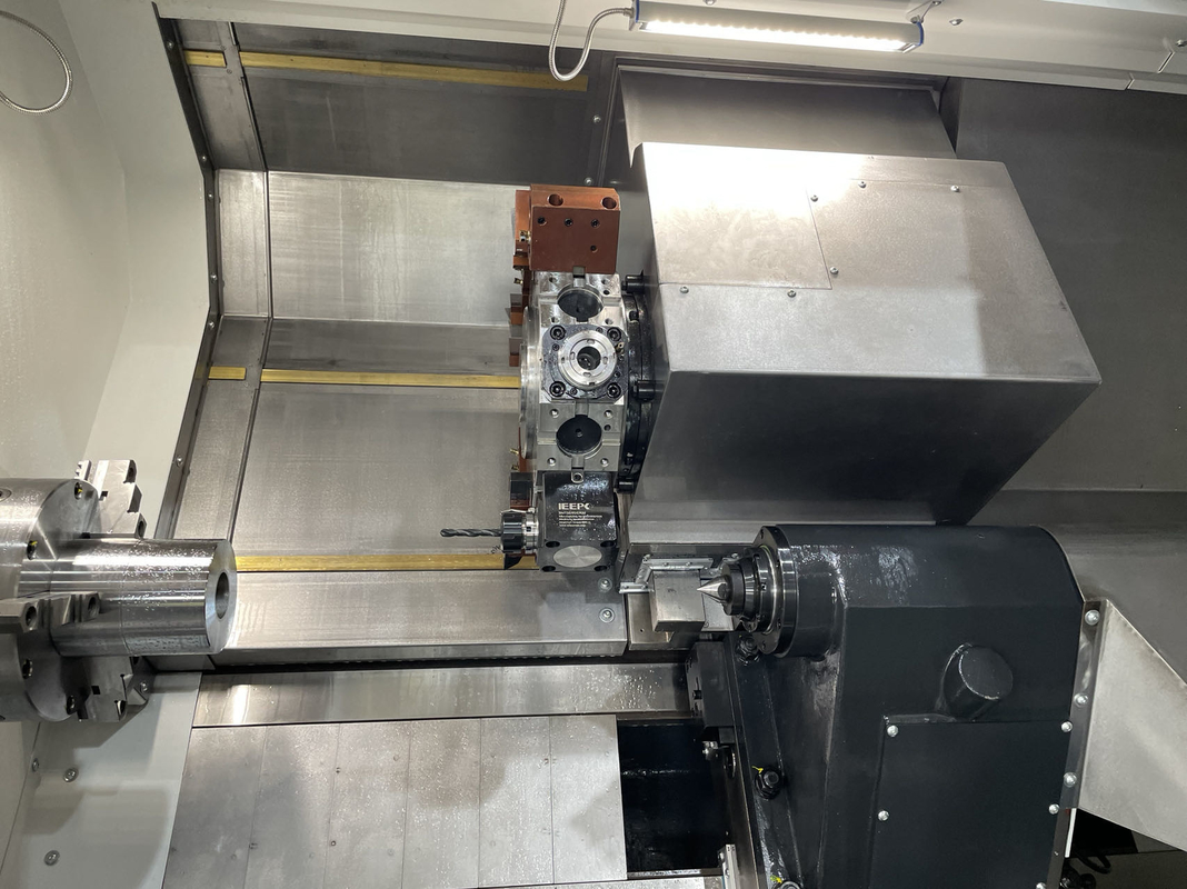 Torno CNC de gran tamaño HTC40P Guía deslizante Ferrocarril Torno Fanuc 12 Estación Torreta Cama inclinada Torno CNC
