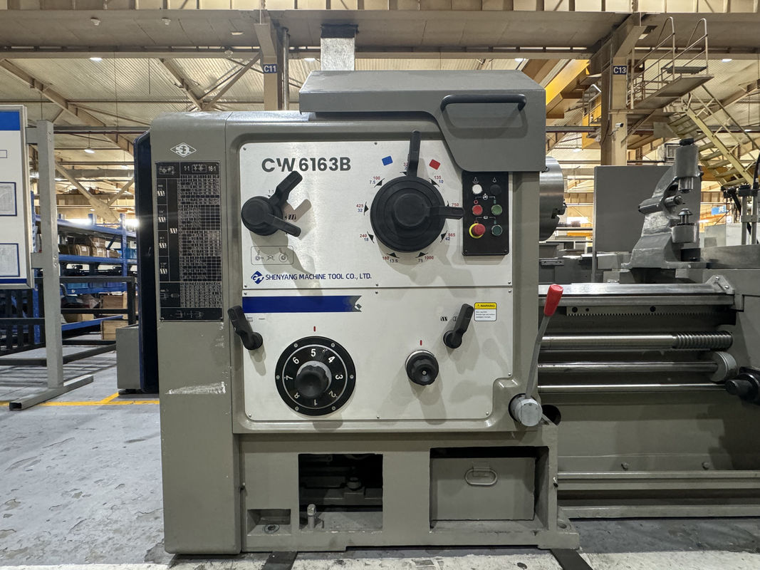 Torno de conversión de metales pesados CW6163B Máquina de corte de metales Torno manual horizontal de alta precisión