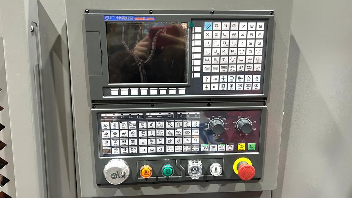 Torno CNC CHK46 Tipo de banda de herramientas de corte de precisión en cama inclinada