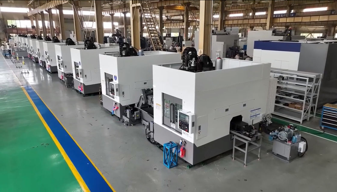 Carga y descarga automática de torno vertical CNC invertido IVT45, línea de producción automatizada