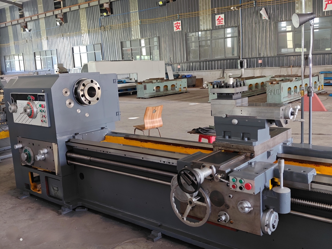 Torno de trabajo pesado para piezas metálicas grandes CQW61100F Torno de trabajo pesado de corte potente