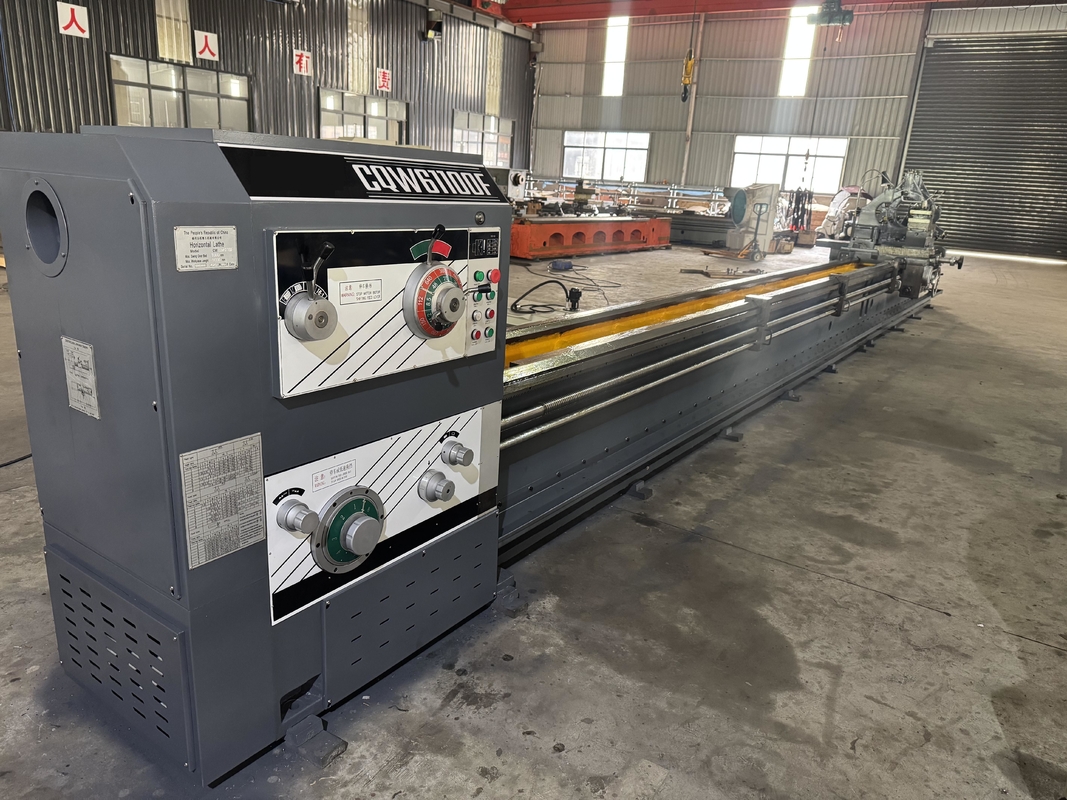 Tornos CNC de Precisión para Trabajo Pesado para Torneado de Gran Diámetro CQW61110F Tornos de Motor