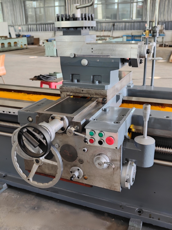 Torno horizontal de servicio pesado tipo piso de 12 m CW6180F Torno universal