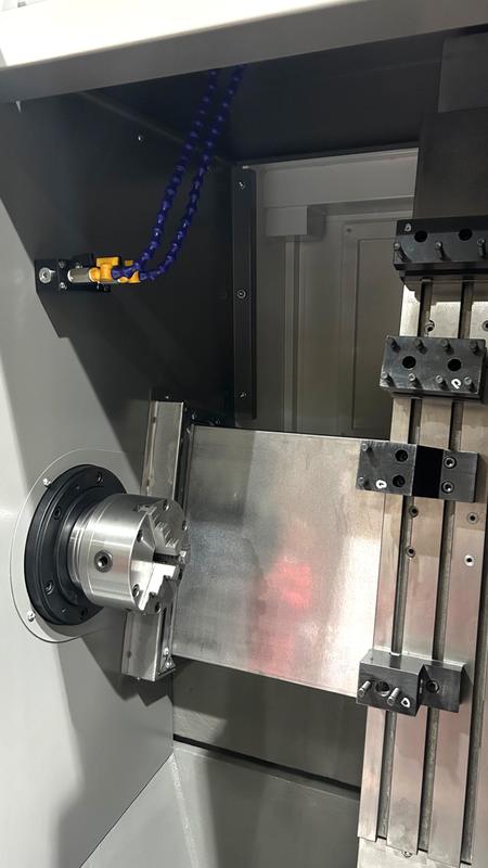 El CNC del poste de la herramienta de la serie de HK500LI HK tornea las máquinas para el hardware que procesa 11 kilovatios